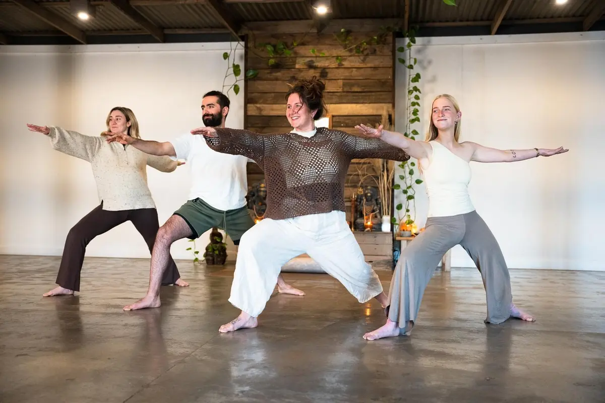 Āharaṇa: Drawing Breath, Blood & Awareness Through The Body
