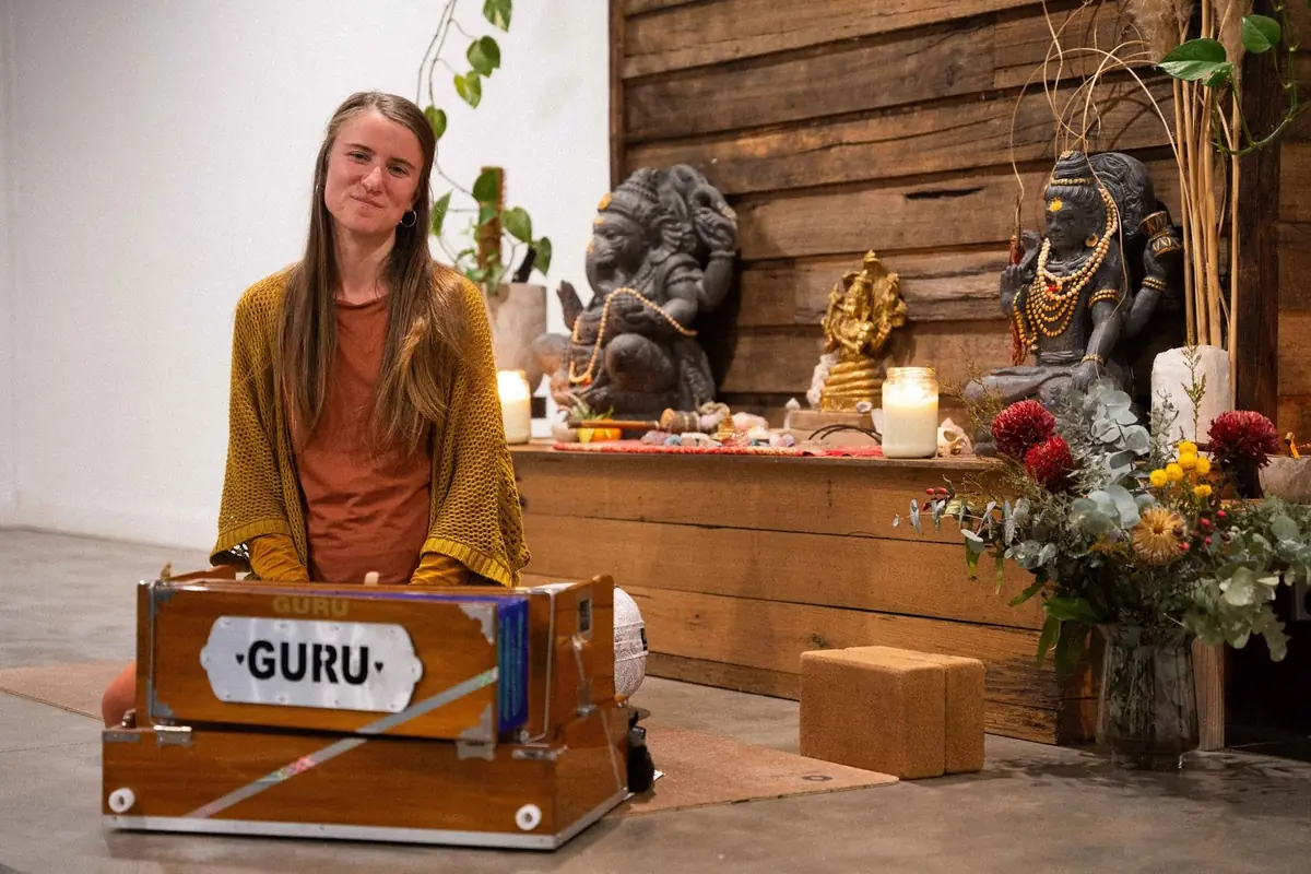 Aum & the Meaning of Pranava: Why Om Is the First Mantra in Yoga